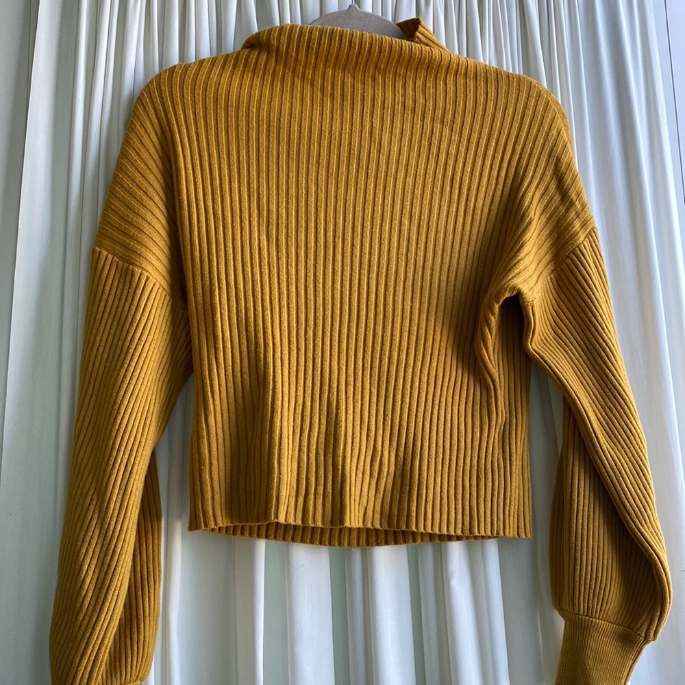 Olivaceous - size small - beautiful deep golden sweater with balloon sleeves